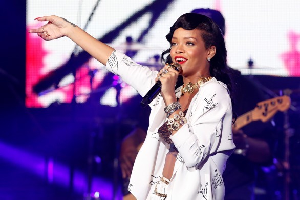 Rihanna_Unapologetic_successo