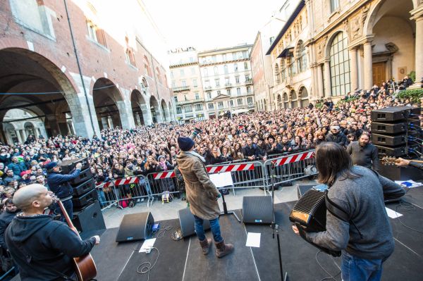 Biagio Antonacci, il concerto in piazza a Milano