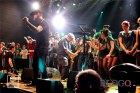 Pubblico sul palco Dropkick Murphys @ Live Club Trezzo Milano, 20 Febbraio 2015 - photos by Paolo Bianco