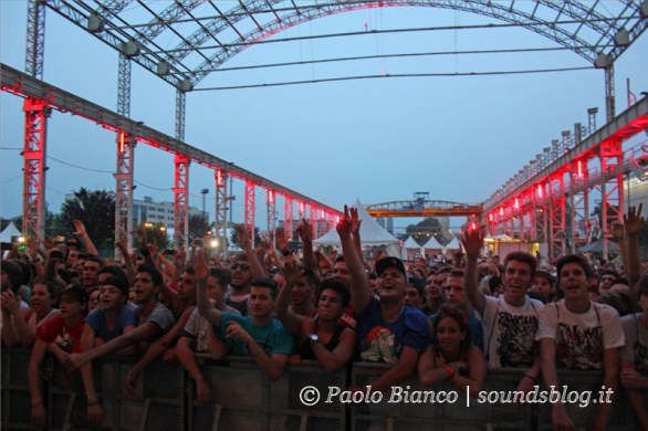 pubblico Gemitaiz @ Carroponte, Sesto San Giovanni (Milano) 17 Luglio 2013 - foto concerto by Paolo Bianco