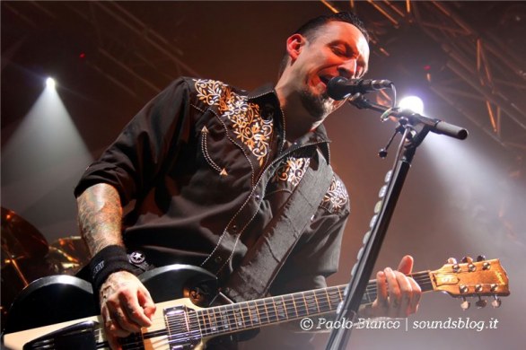Michael Poulsen Volbeat concerto @ Live Club Trezzo Milano, 11 Ottobre 2013 - Foto by Paolo Bianco